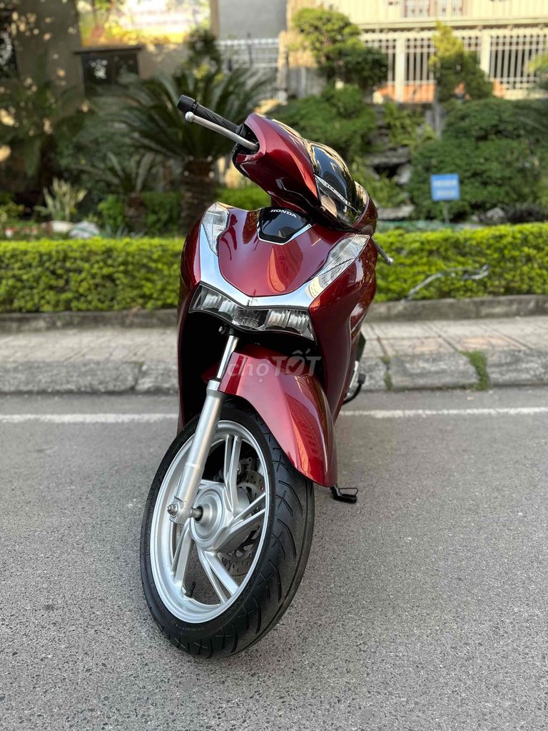 Honda SH 2021! 125 Cbs chính chủ bán. Mua bán Xe máy tại Quận Hoàng Mai Hà Nội được đăng bởi Xe Máy Quân Oanh  hình 2