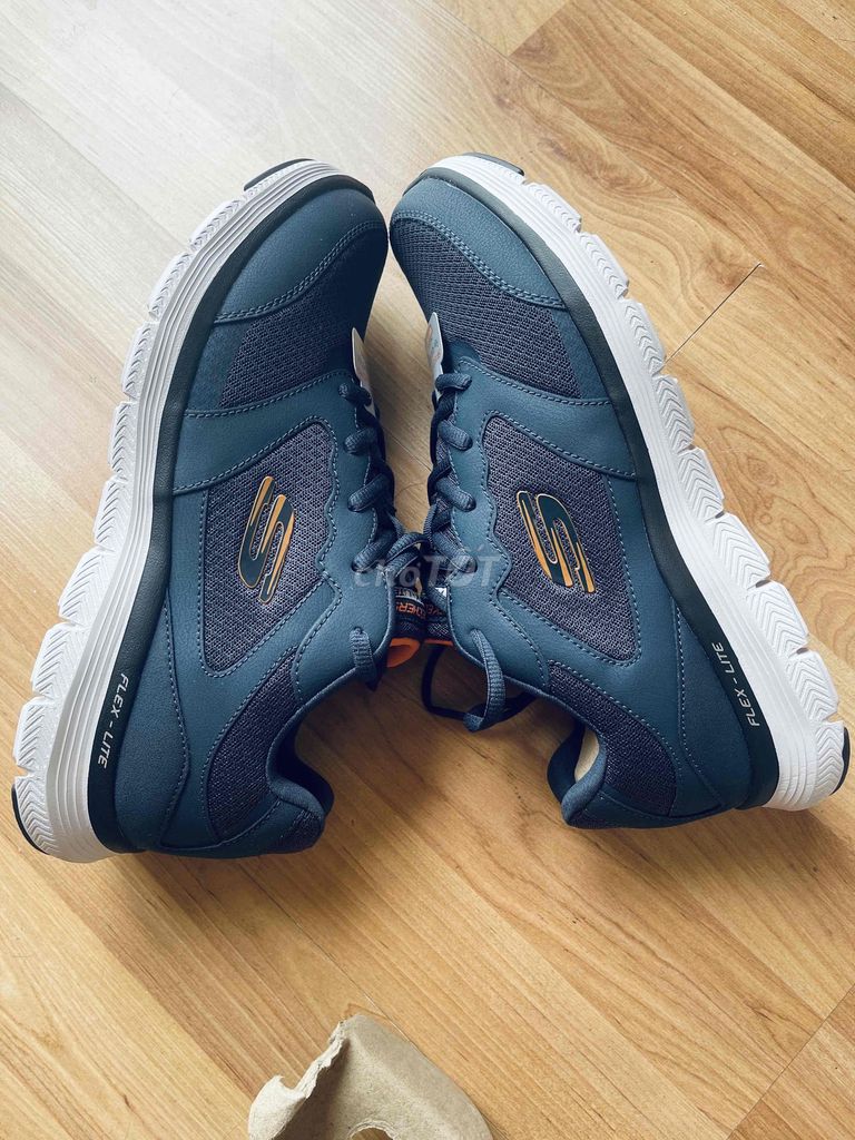 Giày thể thao Skechers Nam Xám Vải lưới. Mua bán Giày dép tại Quận Tân Phú Tp Hồ Chí Minh được đăng bởi Trần văn Thanh hình 1