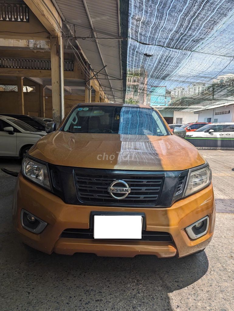 Nissan Navara EL 2.5 AT 2016 Коричневый импортный