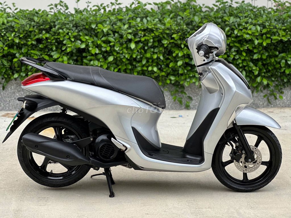 Janus bạc màu đẹp ghê ACE ơi. Mua bán Xe máy tại Quận Cẩm Lệ Đà Nẵng được đăng bởi Xe Máy Đức Vũ 658 Trần Cao Vân hình 4