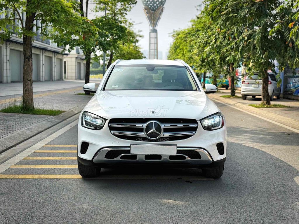 Mercedes Benz GLC 2021 4Matic - 40000 km trắng kem