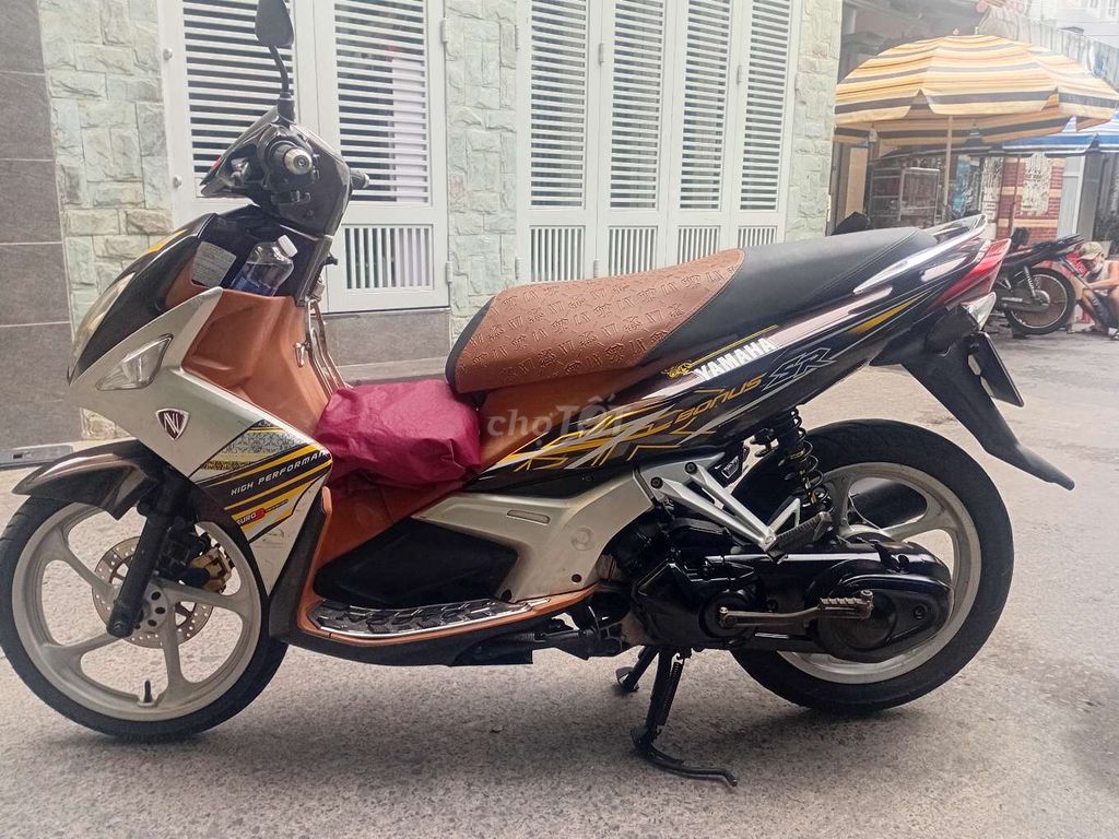 Novou 4.Đời 2011 ze đẹp máy mạnh và êm bstp. Mua bán Xe máy tại Quận 3 Tp Hồ Chí Minh được đăng bởi Lữ Trung Hùng hình 5