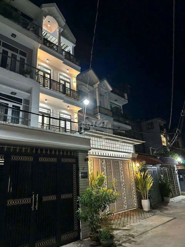 Аренда · 4 комн. · 81 м² · Huyện Nhà Bè, ул. Đường Huỳnh Tấn Phát