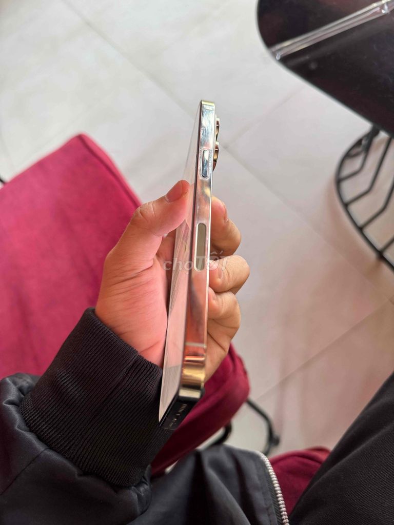 Apple iPhone 14 Pro Max 128GB Vàng. Mua bán Điện thoại tại Huyện Hoàng Sa Đà Nẵng được đăng bởi đỗ hữu huy hình 1