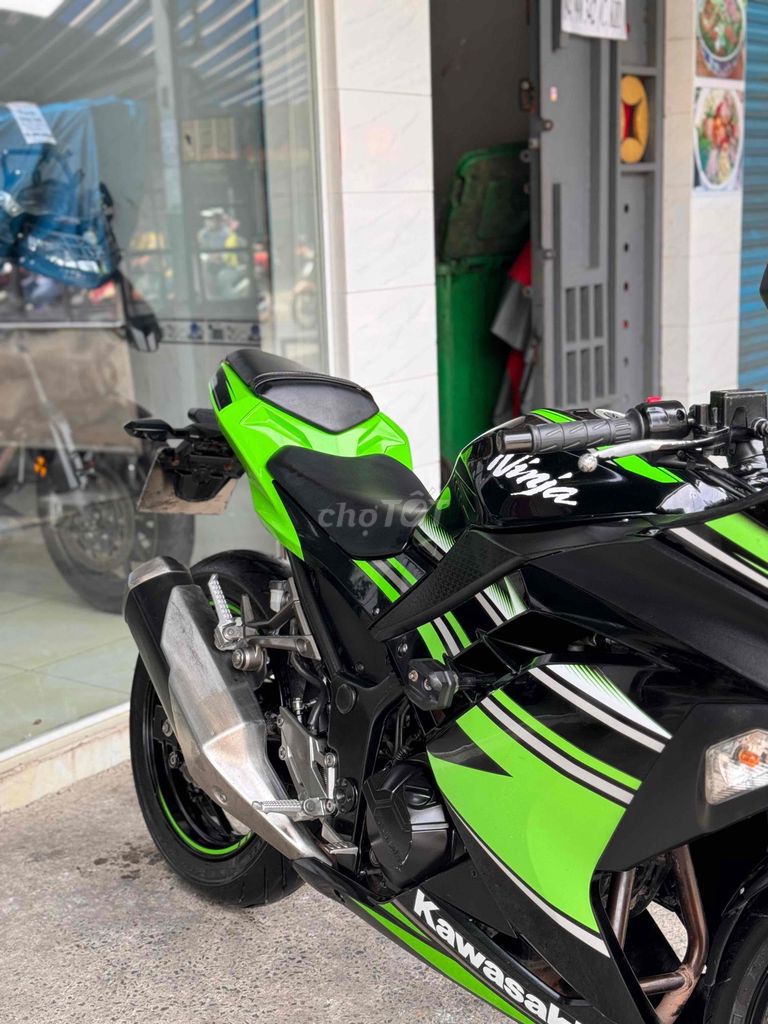 Cần bán Kawasaki Ninja300 Abs 2017 Biển SG 9 chủ. Mua bán Xe máy tại Quận Bình Tân Tp Hồ Chí Minh được đăng bởi Việt Motor Bình Tân hình 3