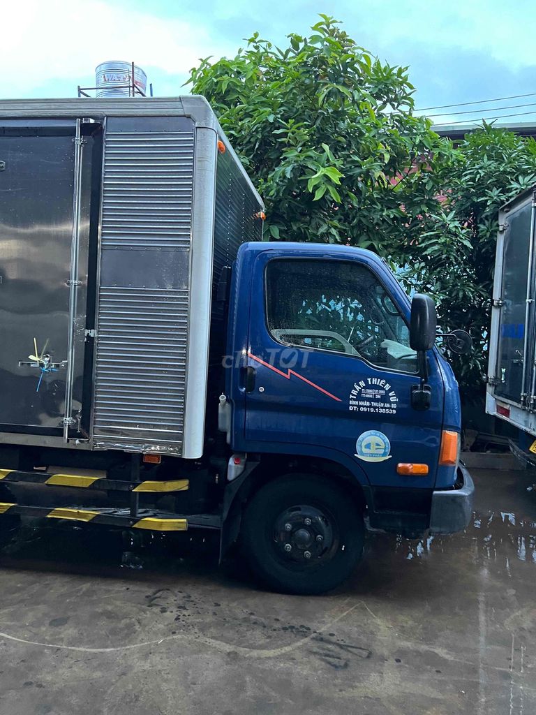 mới về HD65 đời 2014 thùng 4m4 tai 1t8  xe sơn zin. Mua bán Xe tải, xe ben tại Thành phố Thuận An Bình Dương được đăng bởi thinh hình 4