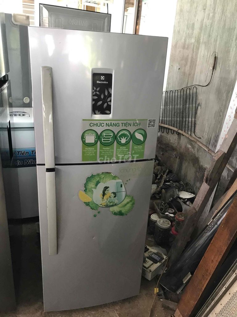 Tủ lạnh Electrolux 200L Bạc. Mua bán Tủ lạnh tại Thành phố Long Xuyên An Giang được đăng bởi Máy lạnh Inverter hình 1
