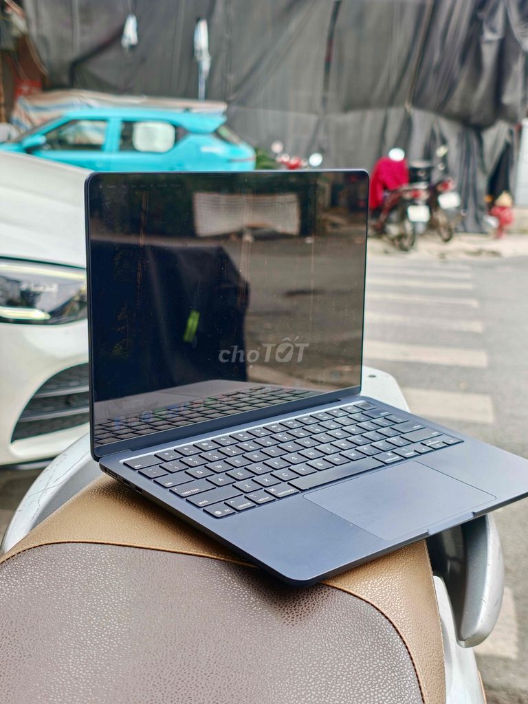 Macbook Air M4 16GB/256GB VN Pin 100%. Mua bán Laptop tại Quận Đống Đa Hà Nội được đăng bởi Lâm Bảo Tuyên hình 1
