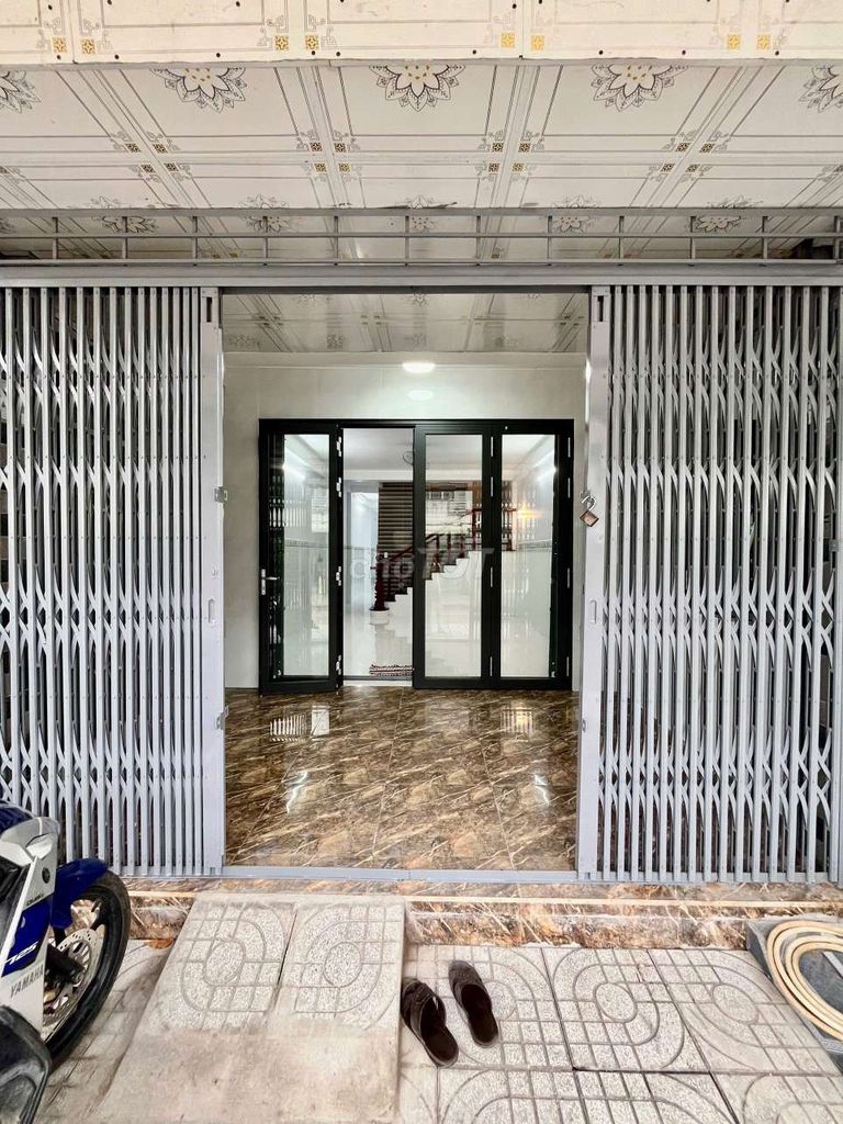 BÁN NHÀ ĐẸP 586 HOÀN CÔNG