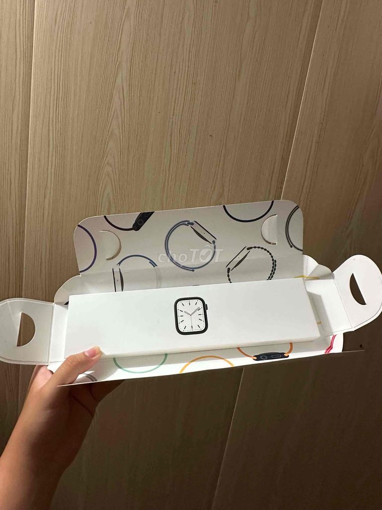 Apple Watch Series 4 GPS 40mm Vàng hồng. Mua bán Thiết bị đeo thông minh tại Thành phố Thủ Đức Tp Hồ Chí Minh được đăng bởi Ngo Nhat Minh hình 1
