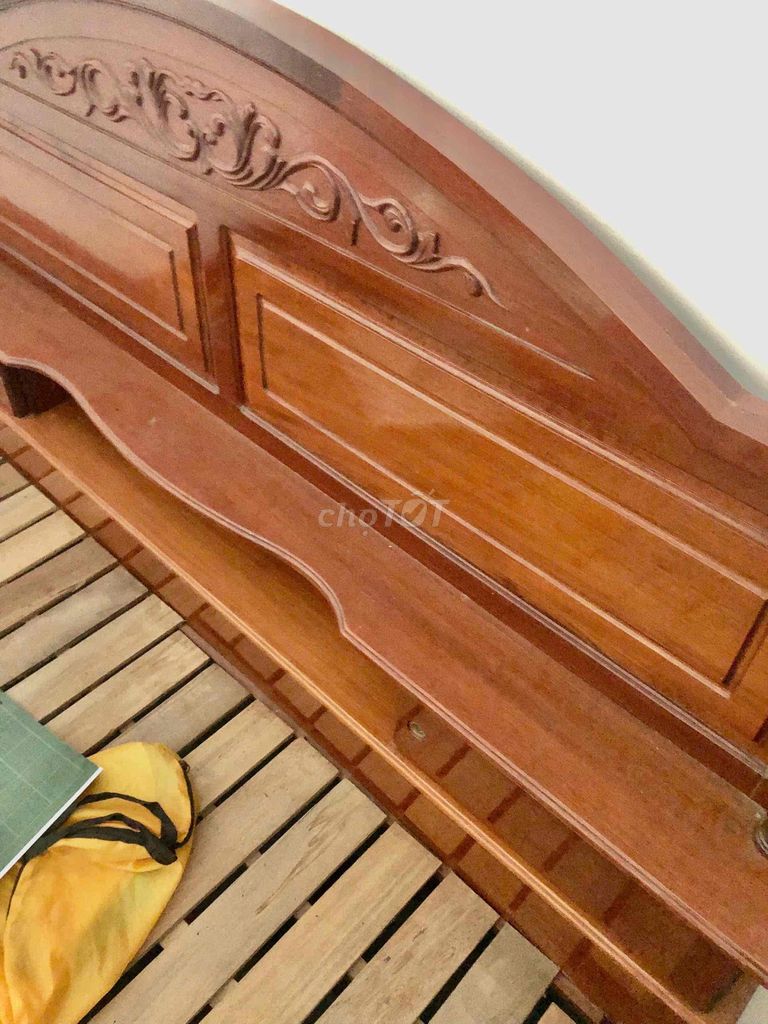 Giường ngủ 1m8x2m. Mua bán Giường, chăn ga gối nệm tại Thành phố Biên Hòa Đồng Nai được đăng bởi Thong Tran hình 1