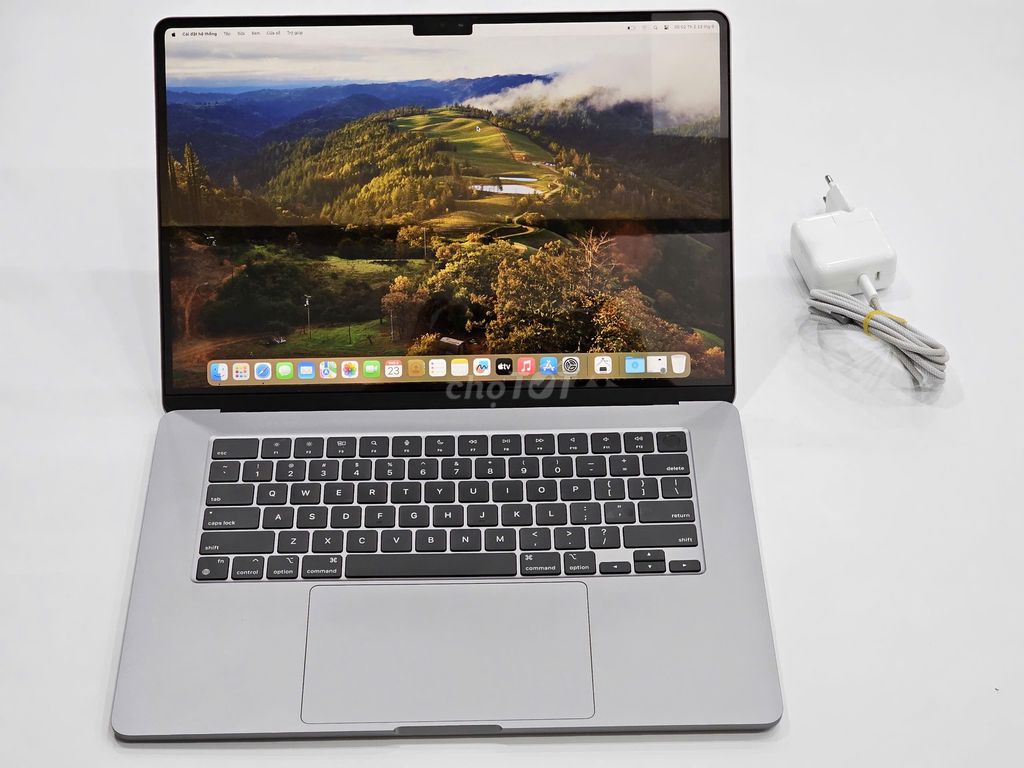 Macbook Air M2 15 icnh(8-256Gb)BH TGDĐ T7-25 + Sạc