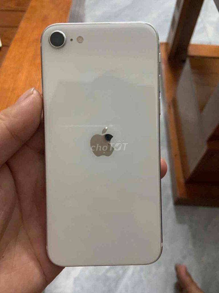 Apple iPhone SE Trắng iOS 17.1.2. Mua bán Điện thoại tại Thành phố Phủ Lý Hà Nam được đăng bởi khoa hoc hình 1