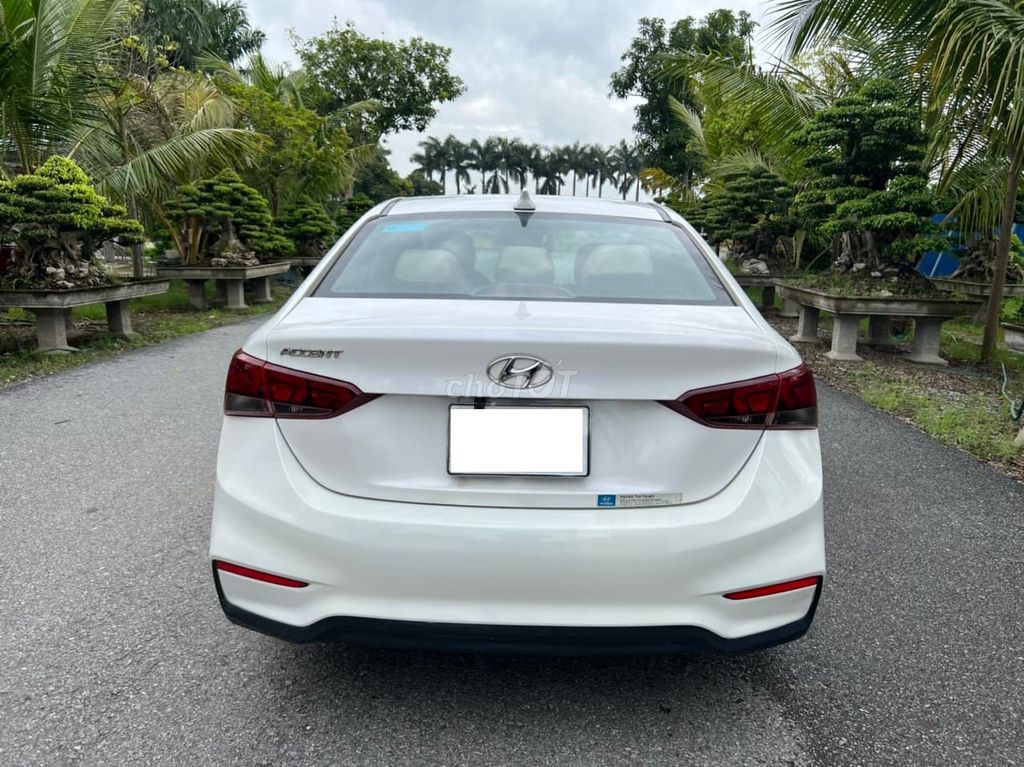 Hyundai Accent 2019 số sàn màu trắng rin. Mua bán Ô tô tại Quận Gò Vấp Tp Hồ Chí Minh được đăng bởi Quang hình 2