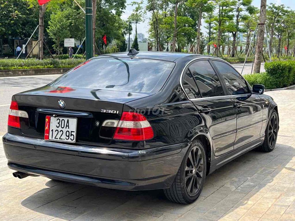 BMW 3 Series 2004 325i - 200000 km. Mua bán Ô tô tại Quận Bắc Từ Liêm Hà Nội được đăng bởi Huan Car hình 2