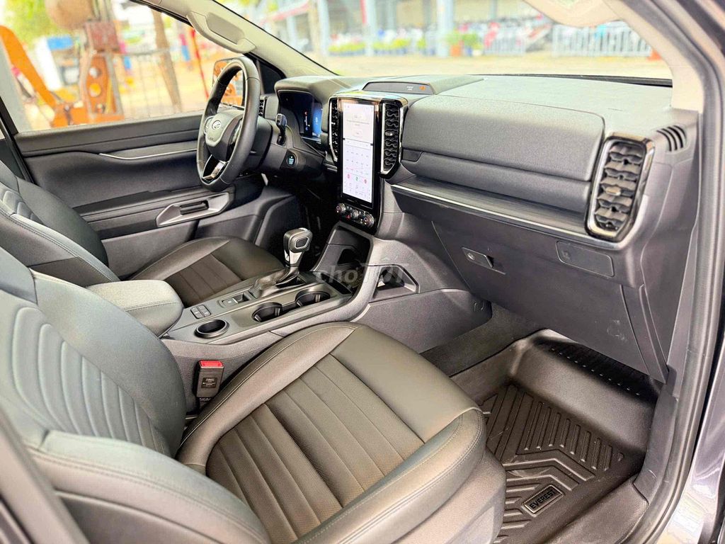 Ford Everest Sport 2023 высокий НДС