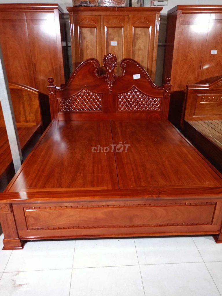 Giường huong VIP. Mua bán Giường, chăn ga gối nệm tại Quận Bình Thuỷ Cần Thơ được đăng bởi Sang Le hình 1