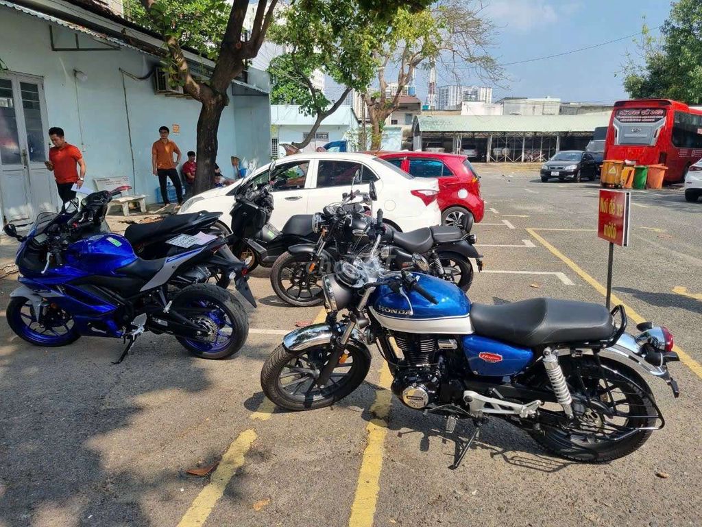 Yamaha R3 2024. Mua bán Xe máy tại Quận 5 Tp Hồ Chí Minh được đăng bởi Huy hình 3