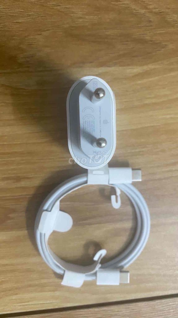 Củ sạc Apple 20W Trắng Sạc nhanh. Mua bán Phụ kiện (Màn hình, Chuột...) tại Thị xã Mỹ Hào Hưng Yên được đăng bởi Tran Minh hình 1