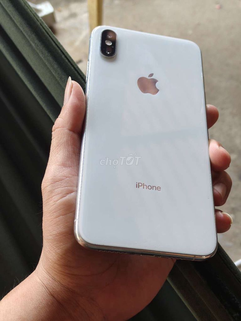 Apple iPhone Xs Max 64GB Trắng Like New. Mua bán Điện thoại tại Quận Liên Chiểu Đà Nẵng được đăng bởi Trần Dinh hình 1