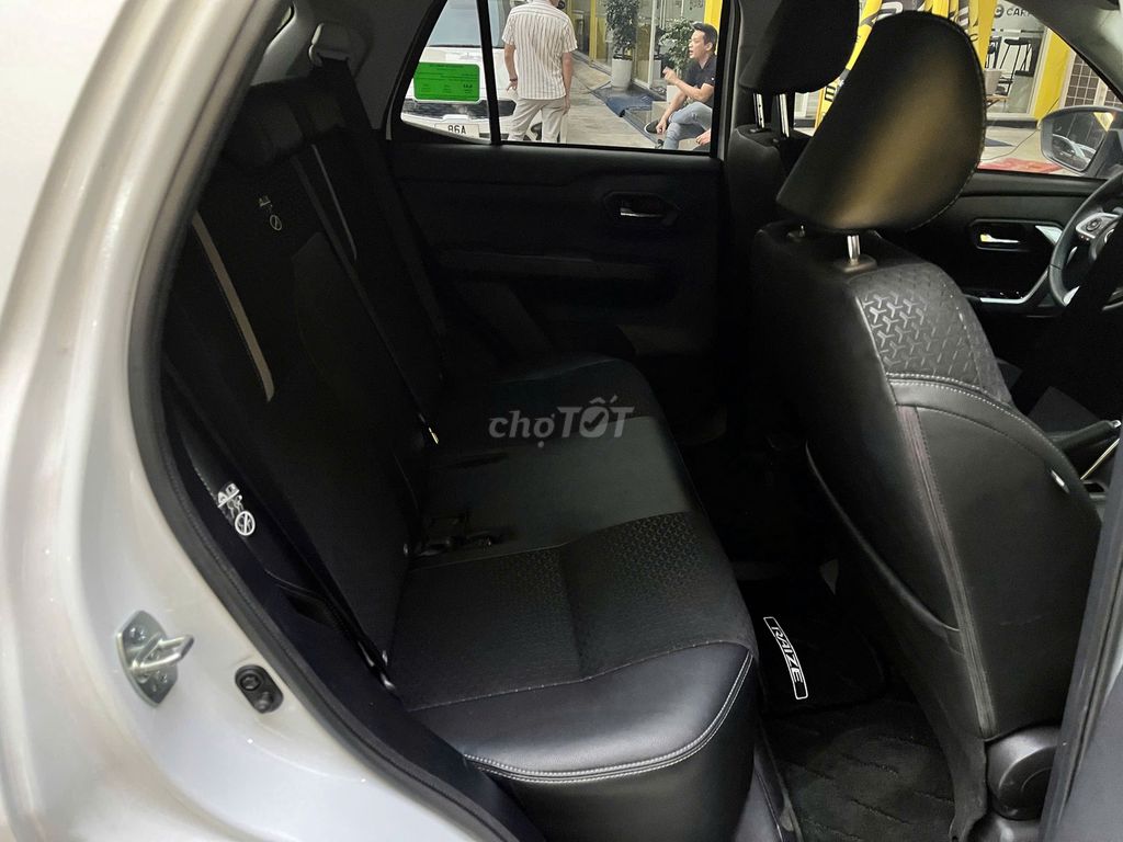 TOYOTA RAIZE 1.0 CVT 2024 XE GIA ĐÌNH LƯỚT 1 CHỦ. Mua bán Ô tô tại Quận Bình Thạnh Tp Hồ Chí Minh được đăng bởi Hiếu hình 19