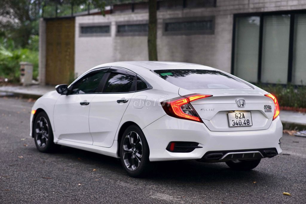 Honda Civic 2018 full đồ chơi cực nét full bd hãng. Mua bán Ô tô tại Thành phố Thủ Đức Tp Hồ Chí Minh được đăng bởi Võ Văn Kiệt hình 7