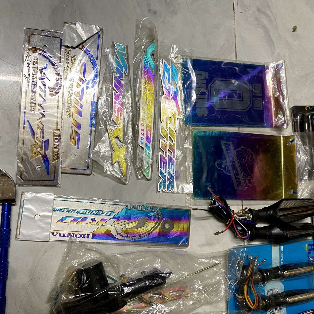 thanh lý nhiều món đồ chơi xe máy mới 100%. Mua bán Phụ tùng xe tại Quận 10 Tp Hồ Chí Minh được đăng bởi nguyễn thịnh hình 3