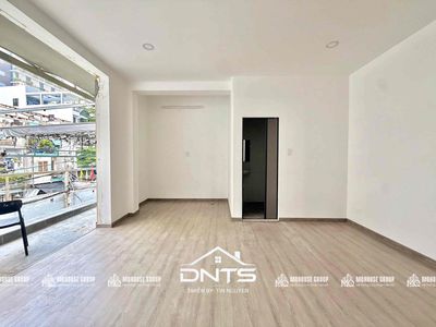 Аренда · 1 комн. · 35 м² · Quận 3, ул. Đường Cách Mạng Tháng 8