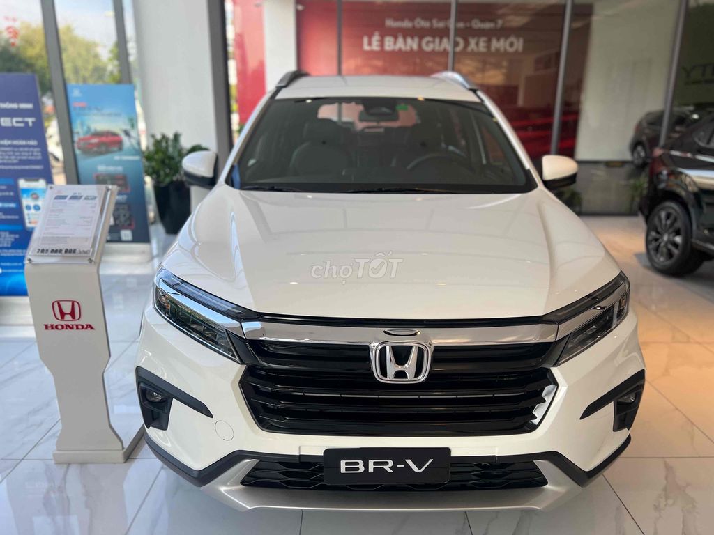 Honda BRV L, Km 71Tr vay ngân hàng bao đậu. Mua bán Ô tô tại Quận 7 Tp Hồ Chí Minh được đăng bởi SHOWROOM HONDA ÔTÔ QUẬN 7 hình 1