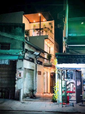 Rent · 2 bd · 35 м² · Quận 5, ул. Đường Phan Văn Trị