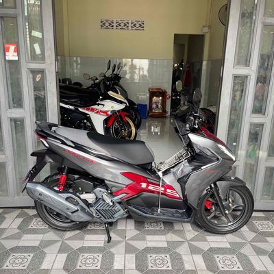 AB 125/4val Cuối 2025 bản sporty xám, mới 100%