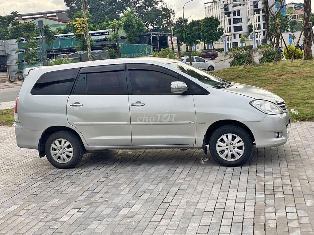 Toyota Innova 2008 Bạc Tự động. Mua bán Ô tô tại Quận Long Biên Hà Nội được đăng bởi VIETNAM OTO hình 4