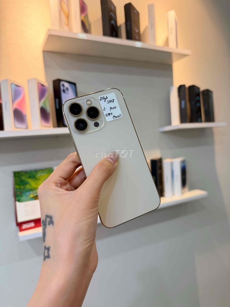 13 Pro 256Gb Quốc Tế Pin 100. Mua bán Điện thoại tại Quận Thanh Xuân Hà Nội được đăng bởi T Mobile  hình 1
