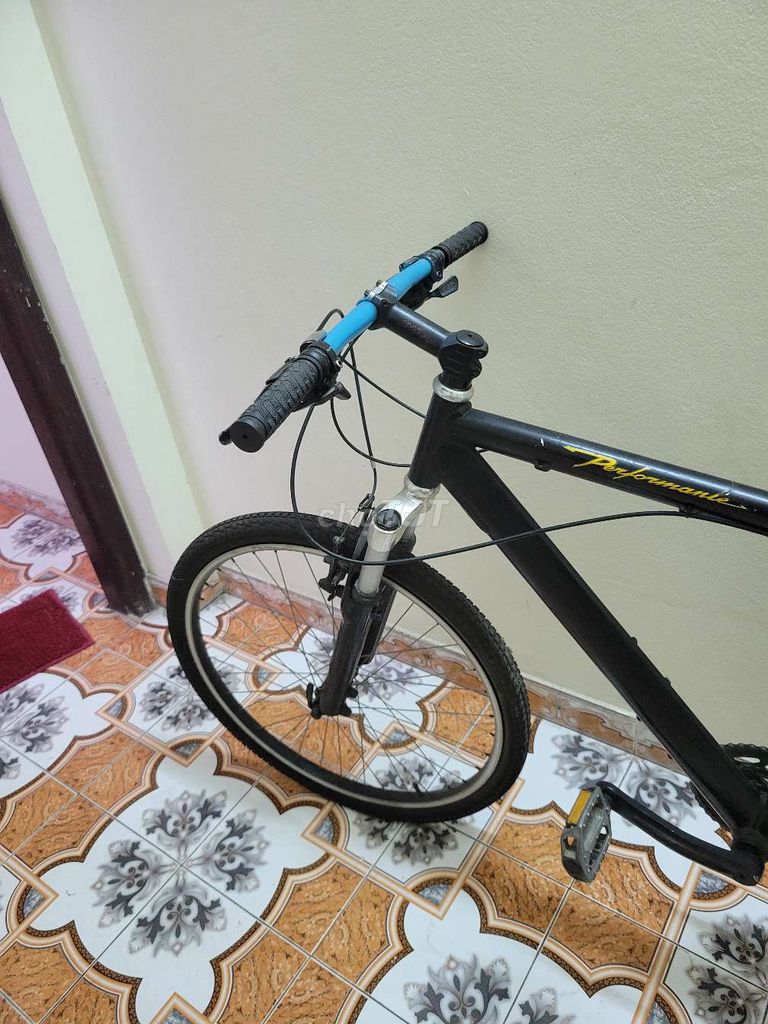 Xe đạp địa hình khung nhôm Shimano 3x9 Đen. Mua bán Xe đạp tại Quận Hoàng Mai Hà Nội được đăng bởi Hoàng Ba hình 5