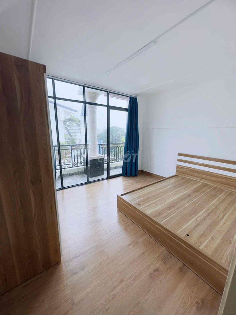 STUDIO BANCOL 50М2 - РЯДОМ С ПРОМЫШЛЕННОСТЬЮ, НЕДАЛЕКО ОТ ШКОЛ, ПРОМЫШЛЕННЫХ ПРЕДПРИЯТИЙ