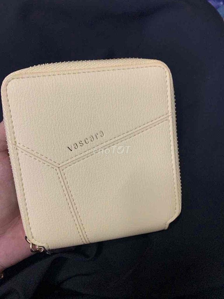 Ví Vascara Nữ Vàng nhạt. Mua bán Túi xách tại Quận 4 Tp Hồ Chí Minh được đăng bởi Tên chưa cung cấp hình 1