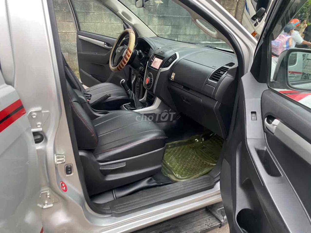 Isuzu Dmax 2013 -  so san 1 cầu 3.0 AT. Mua bán Ô tô tại Thành phố Thủ Đức Tp Hồ Chí Minh được đăng bởi Hồng  hình 4