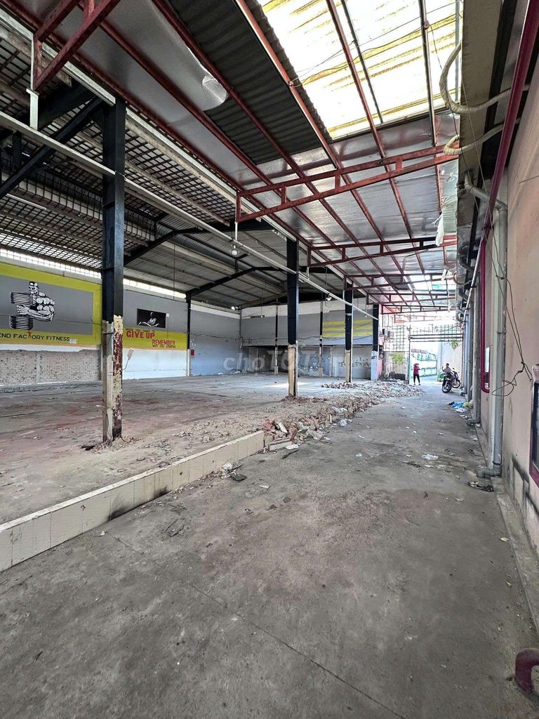 600M² MẶT TIỀN QUANG TRUNG P10 GV