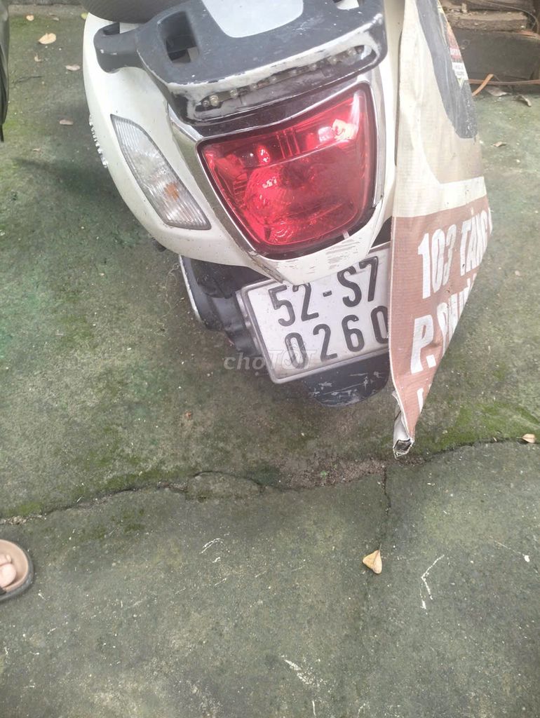 xe cần bán gấp- giá cả có thể thương lượng. Mua bán Xe máy tại Thành phố Thủ Đức Tp Hồ Chí Minh được đăng bởi Ái Ngân Nguyễn Thị hình 2