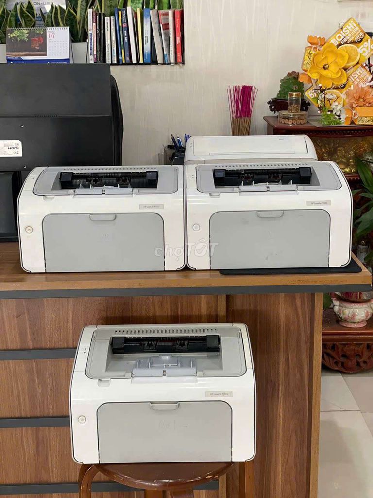 Máy in HP 1102 đã sử dụng. Mua bán Đồ dùng văn phòng tại Quận Thanh Khê Đà Nẵng được đăng bởi nguyen hai duc hình 1
