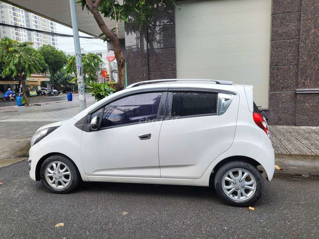 Chevrolet Spark Trắng 5 chỗ. Mua bán Ô tô tại Thành phố Thủ Đức Tp Hồ Chí Minh được đăng bởi Long Phạm hình 4