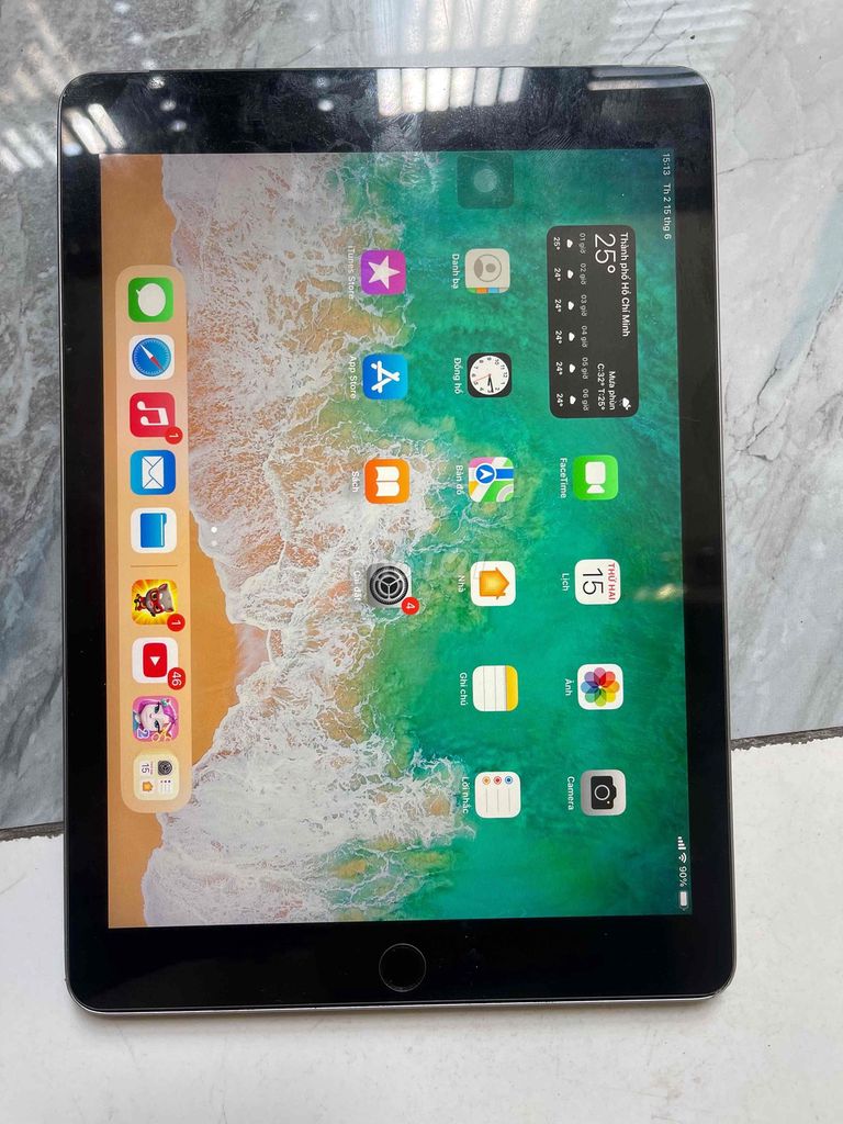 Apple iPad 6 Wifi 4G Xám Pin chai. Mua bán Máy tính bảng tại Quận Tân Phú Tp Hồ Chí Minh được đăng bởi Vinh Phan hình 1