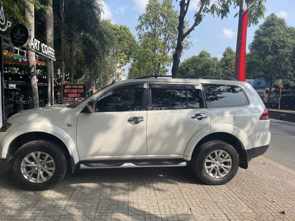 Bán xe Mitsu Pajero Sport , Trắng, ĐK 2017. Mua bán Ô tô tại Quận 12 Tp Hồ Chí Minh được đăng bởi Mr Sĩ hình 7
