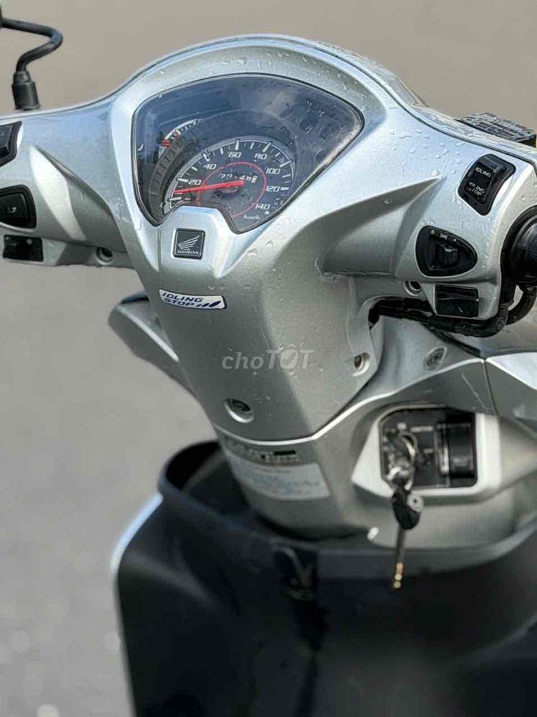 Honda Vision 2015 Bạc