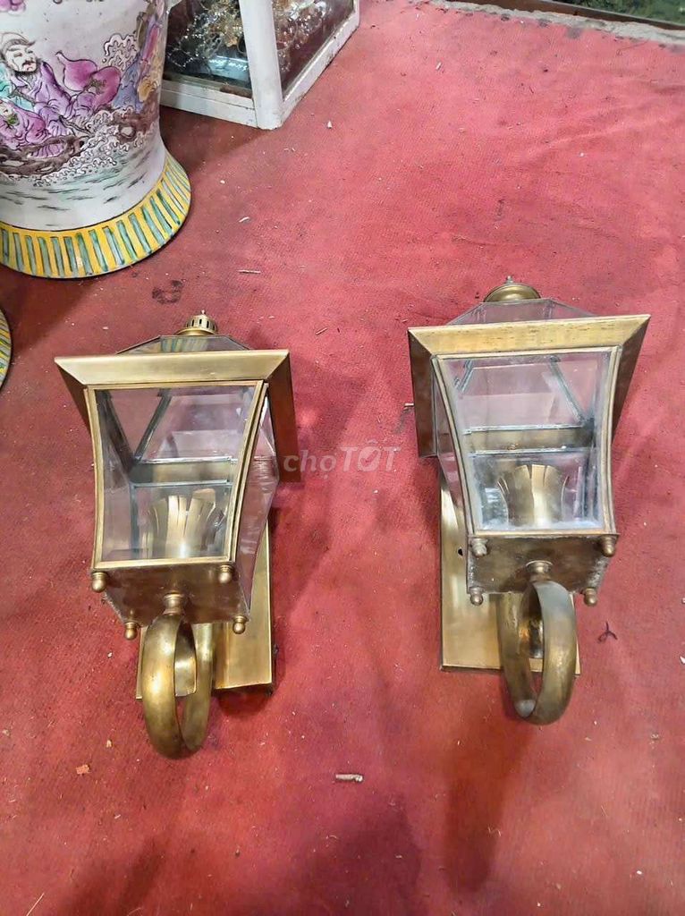 Đèn treo tường Đồng Kính Cổ điển Châu Âu. Mua bán Đèn tại Quận Hai Bà Trưng Hà Nội được đăng bởi Lê Nga đồ xưa hình 1