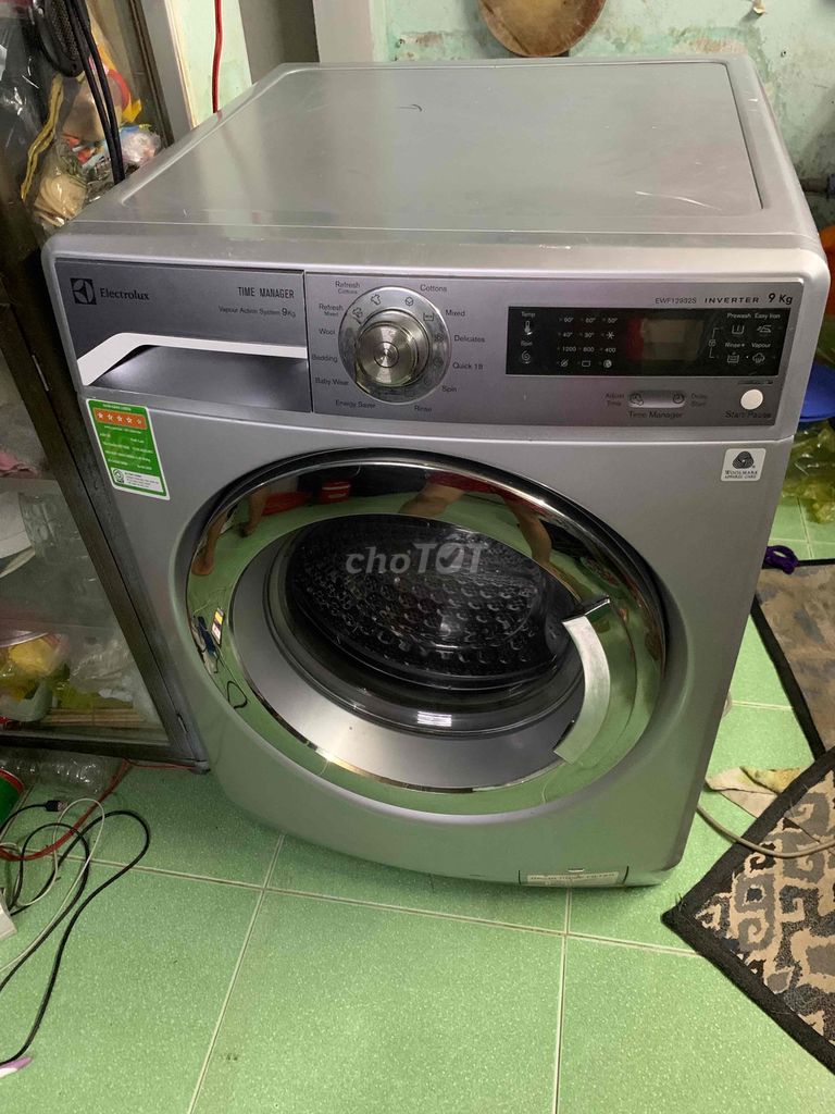 Máy giặt Electrolux 9kg inverter còn mới