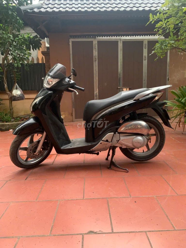 SH125 nhập khẩu Ý nguyên chiếc. không phải thợ. Mua bán Xe máy tại Huyện Chương Mỹ Hà Nội được đăng bởi Quy Dung hình 2
