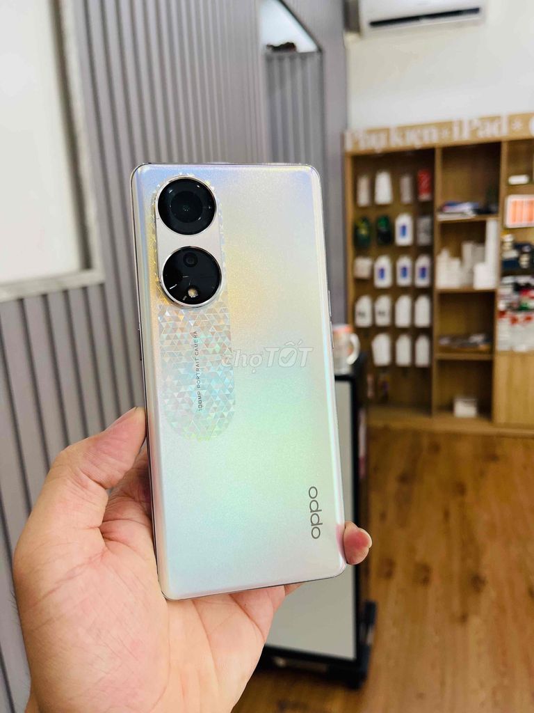 OPPO Reno 8T 5G 128GB Vàng. Mua bán Điện thoại tại Quận Liên Chiểu Đà Nẵng được đăng bởi Hoàng Tú Mobile hình 1