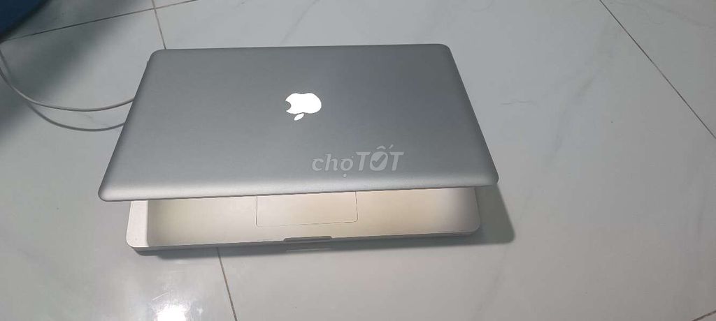 Apple MacBook Pro 15 inch 2011. Mua bán Laptop tại Thị xã Tân Uyên Bình Dương được đăng bởi văn hoàng  hình 1