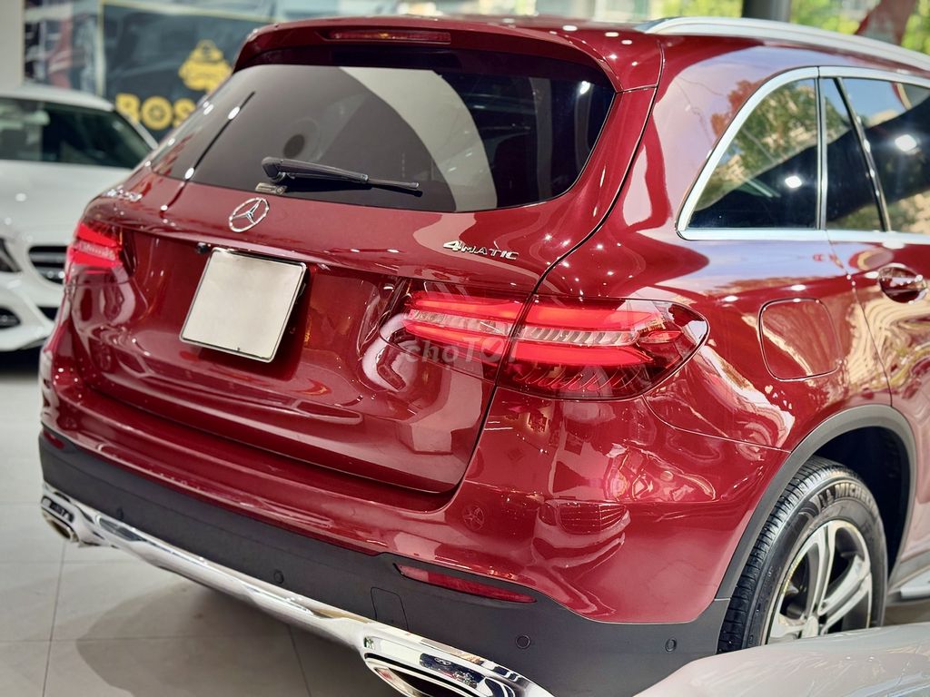 Mercedes Benz GLC Class2018 250 4MATIC AT-63000 km